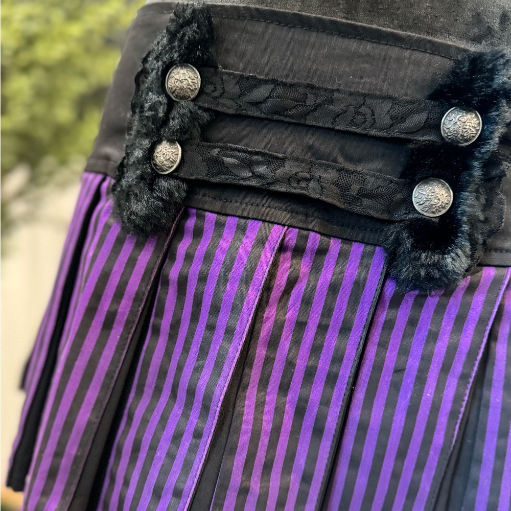 Tripp nyc pleated Y2K style purple and black skirt - Picture 3 of 13